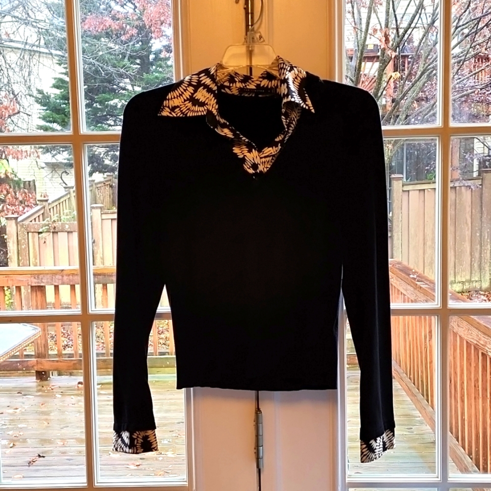 Limited long sleeve sweater with cute color and cuffs